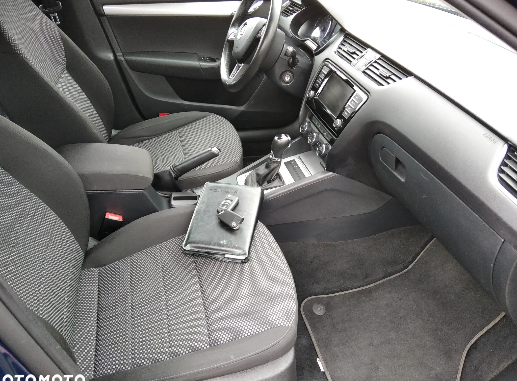 Skoda Octavia cena 36800 przebieg: 220600, rok produkcji 2015 z Stawiszyn małe 121